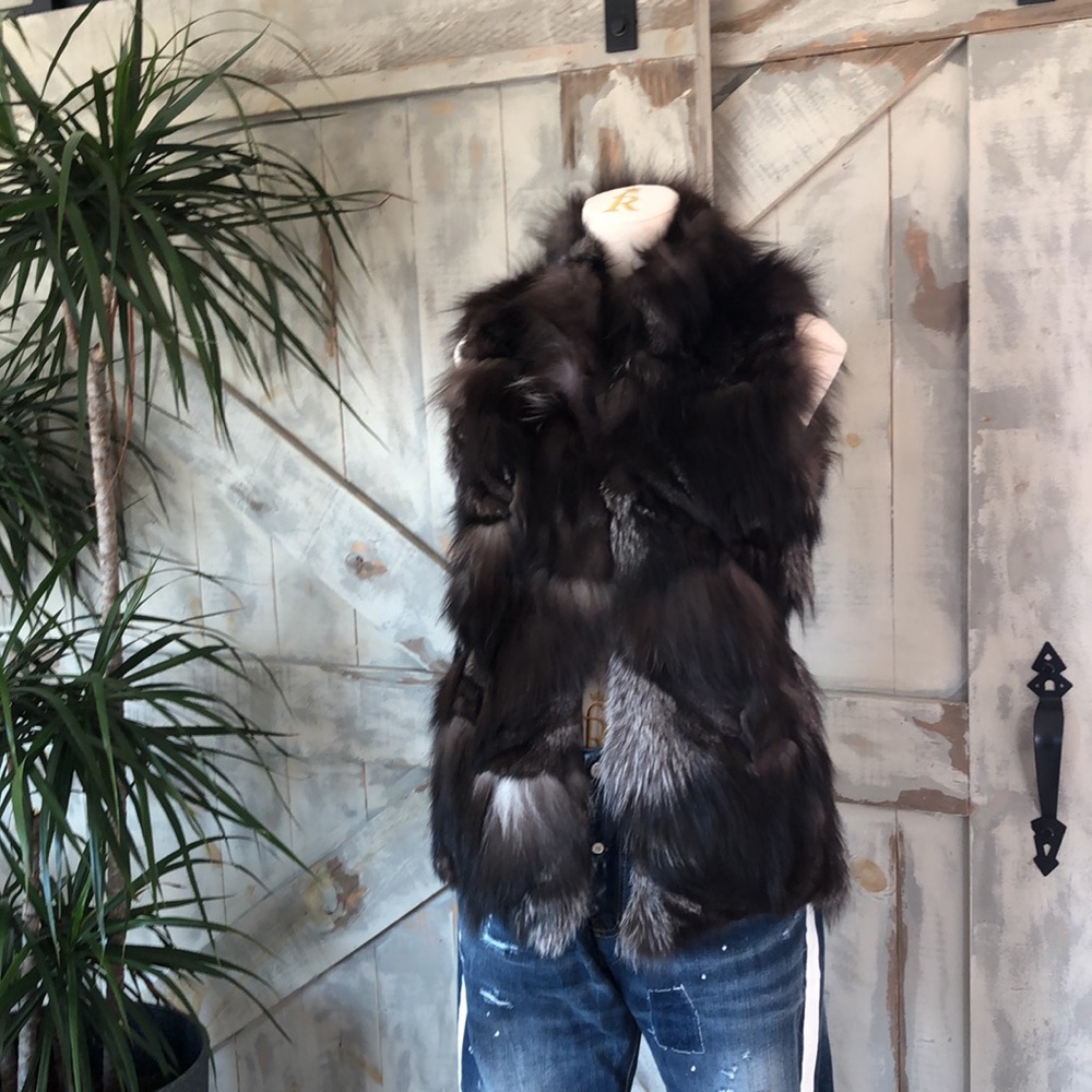 June undyed 100% fox fur vest brown Sz Xs